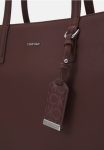 CALVIN KLEIN must medium shopper mono
