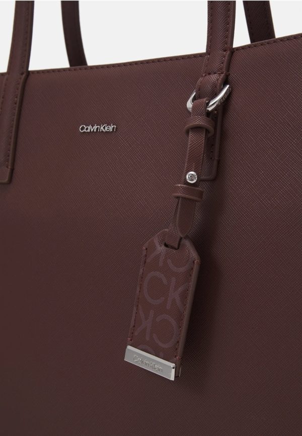 CALVIN KLEIN must medium shopper mono